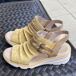 JBU by Jambu 8.5 sandals